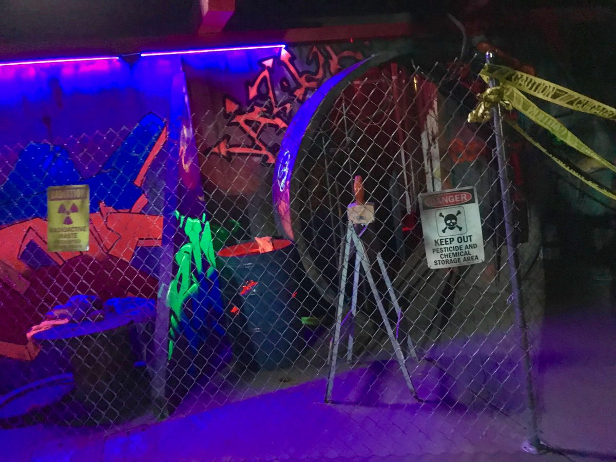 2018 Review Hypnotic Horror at Six Flags Magic Mountain Fright Fest ...